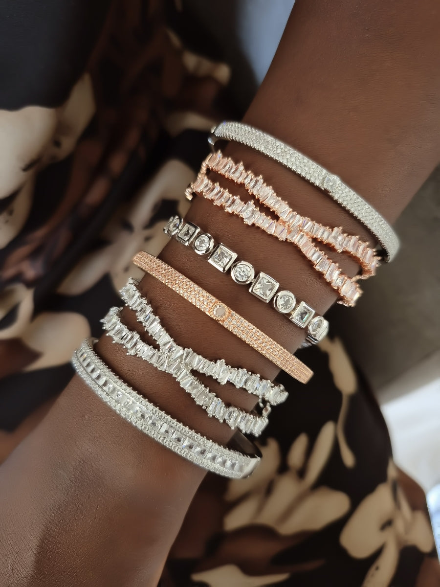 Mixie Basic Bangle Bracelet