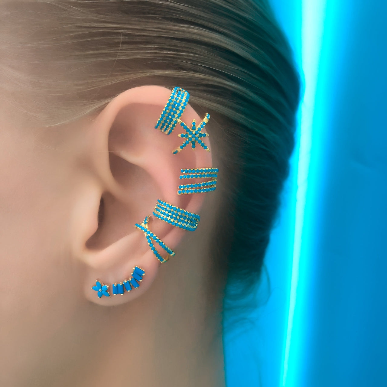 Compact Lines Ear Cuff